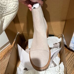 Sorel Women's Tan Ankle Booties